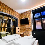 Lord Jack Apartments
