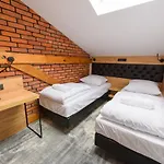 Lord Jack Apartments