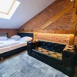 Lord Jack Apartments