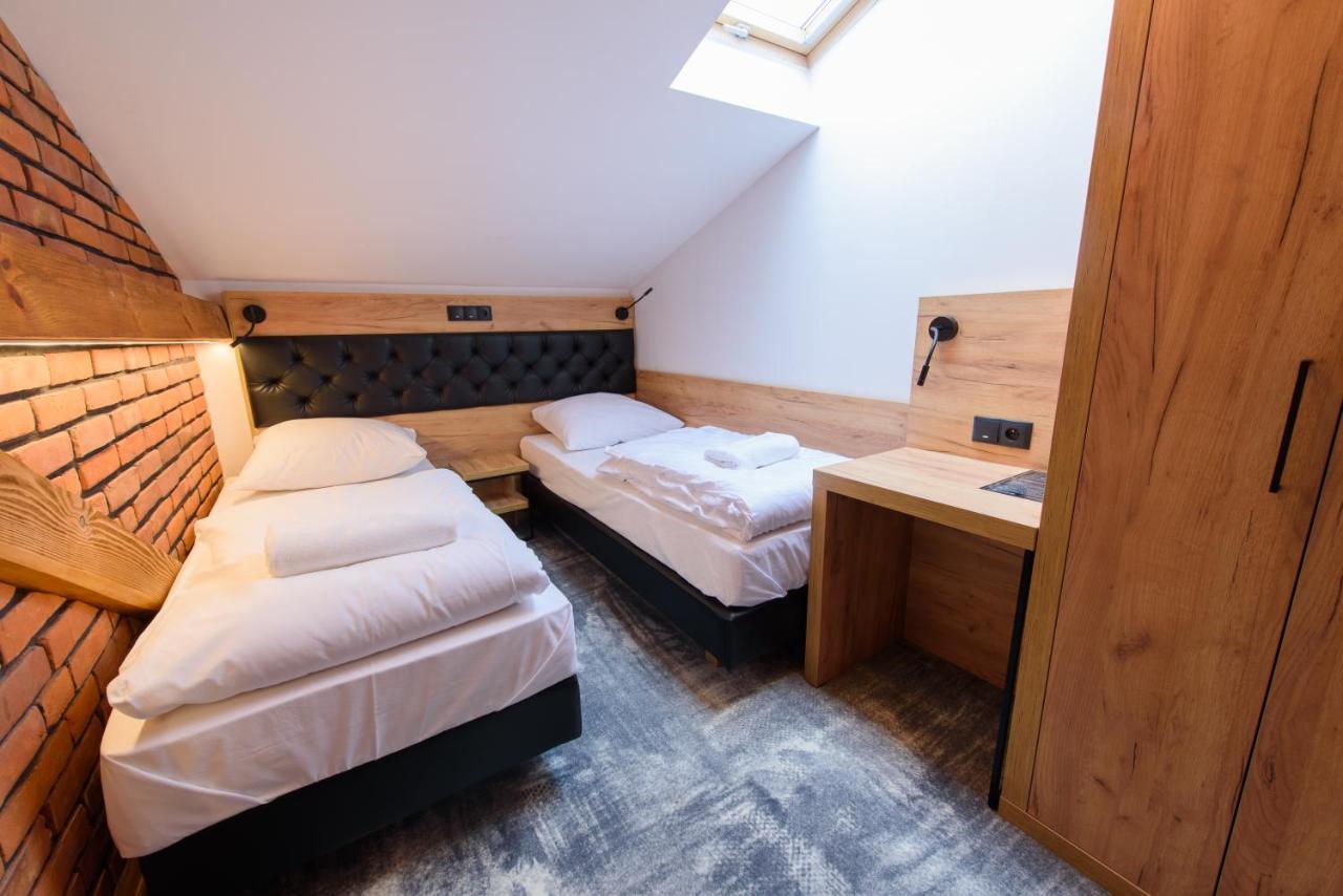 Lord Jack Apartment *